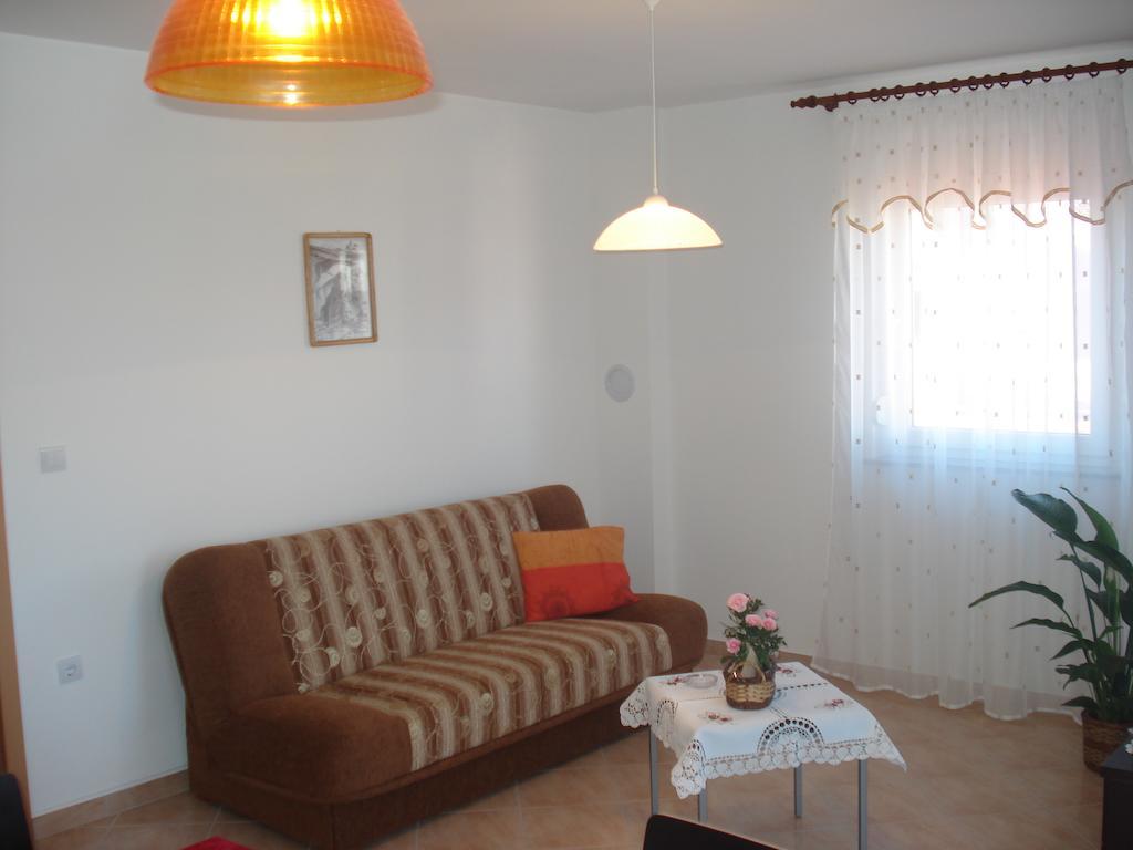 Apartments Buzleta II Fažana Szoba fotó