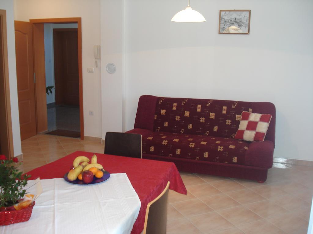 Apartments Buzleta II Fažana Szoba fotó